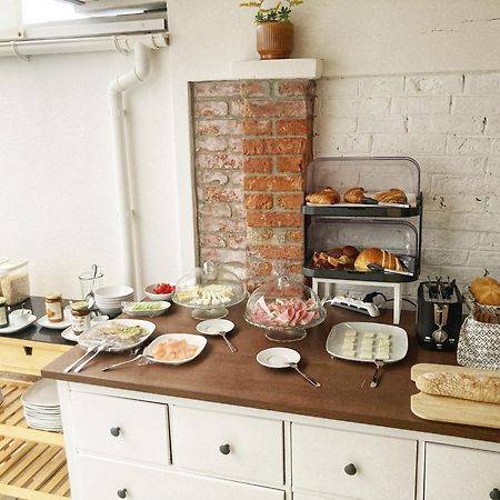 Casa Di Mirea Bed & Breakfast Градо Екстериор снимка