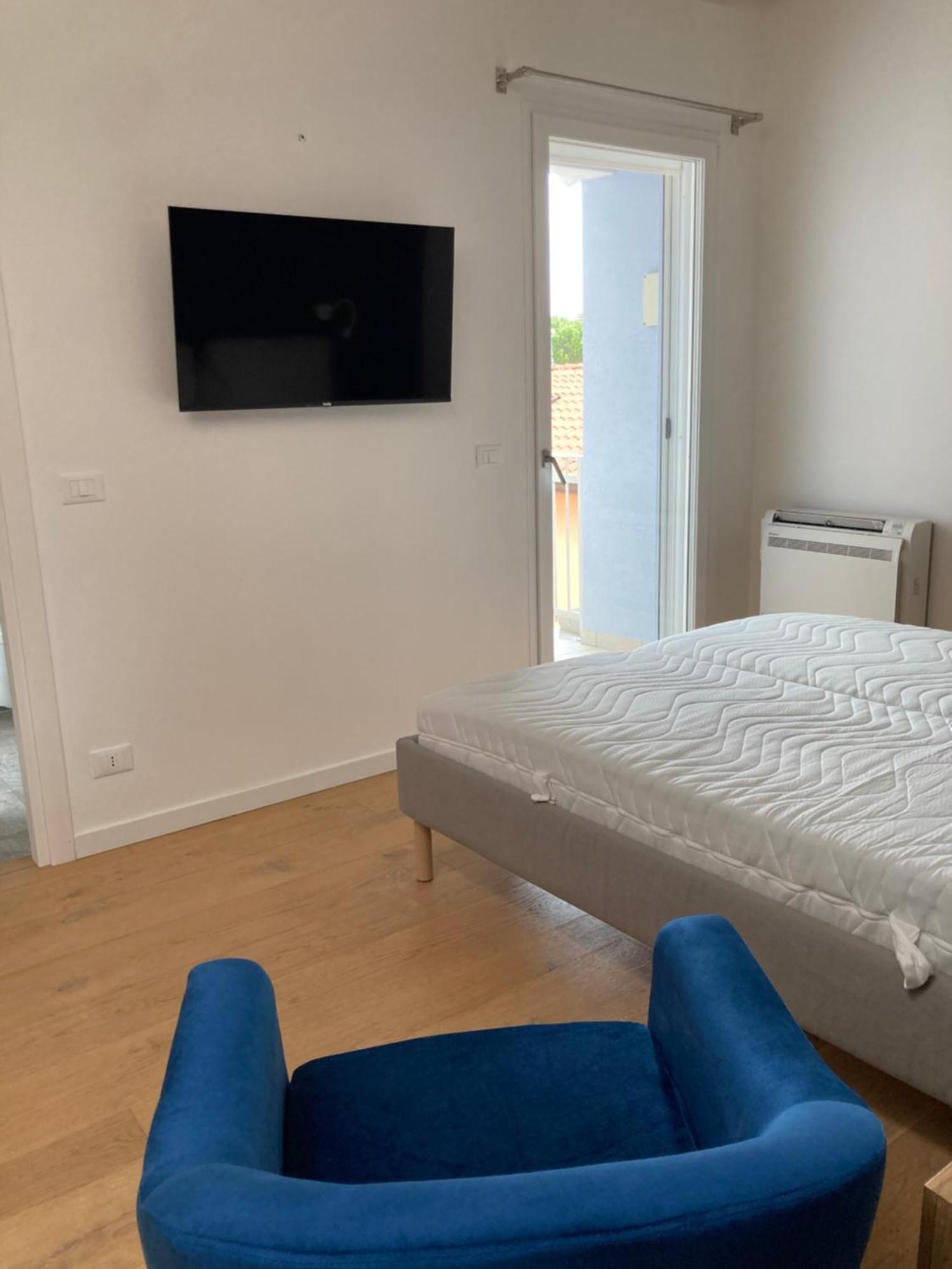Casa Di Mirea Bed & Breakfast Градо Екстериор снимка