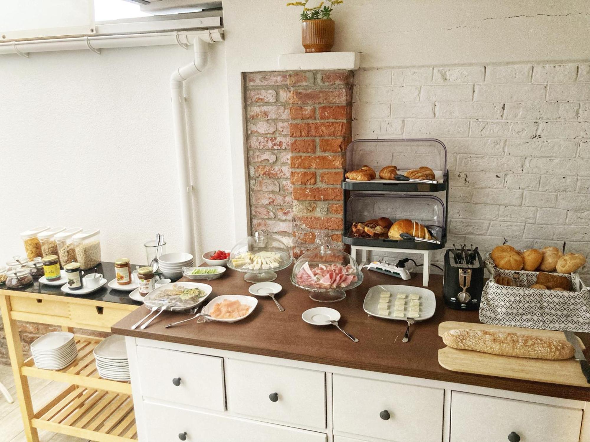 Casa Di Mirea Bed & Breakfast Градо Екстериор снимка
